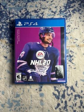 EA SPORTS NHL 20 (PS4) - Toronto Maple Leafs Cover - Blue